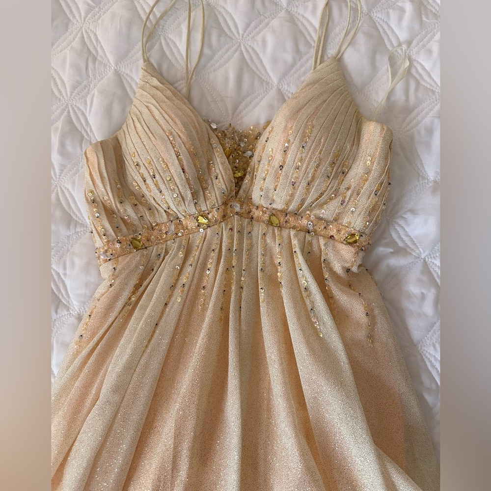 ⚡️Clearance | Final Sale ⚡️ 
Champagne Gold Sequin Prom dress - Picture 6 of 6